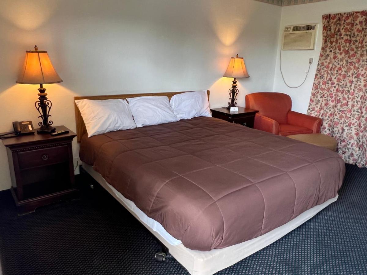 American Inn - Перрис Экстерьер фото