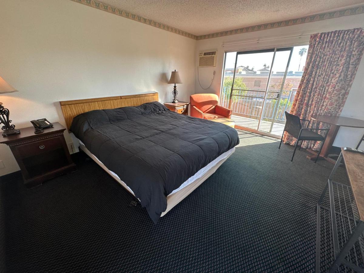 American Inn - Перрис Экстерьер фото
